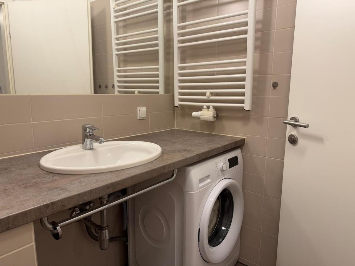 2br, Danube, Central, U6 & S-bahn - Axara Housing Brn 33 Apartment Vienna